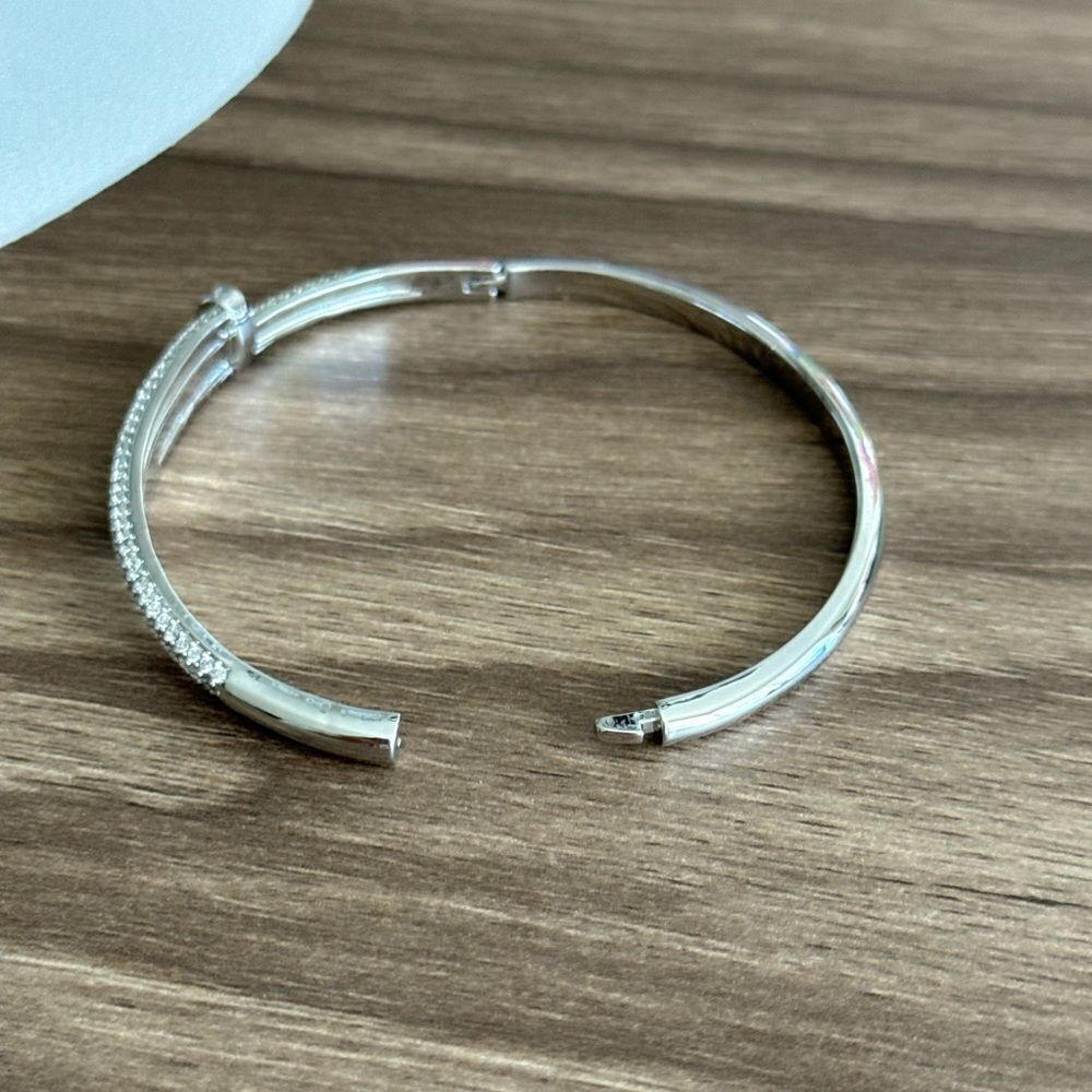 Diamond bracelet Q241 - Picture 4 of 5